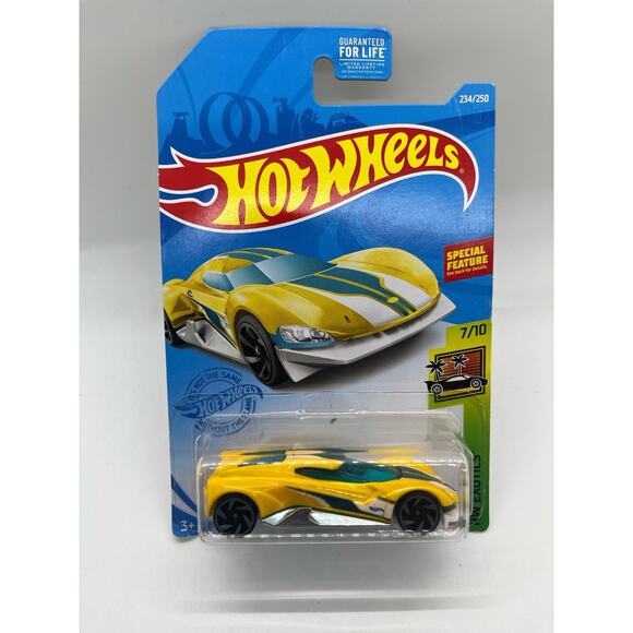 Hot Wheels 234/250 HW Exotics 7/10 CRESCENDO Yellow w/Gray RA Spoke Wheels - Picture 1 of 4